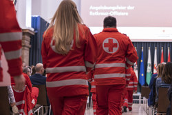 Offiziersangelobung des Roten Kreuzes im Steinernen Saal im Linzer Landhaus.