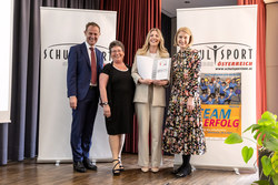 Verleihung der Schulsportgütesiegel durch Landeshauptmann-Stellvertreterin Christine Haberlander im Festsaal des Europagymnasium Linz Auhof.