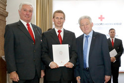 Ausmusterung für Rot Kreuz Offiziere mit Landeshauptmann Dr.Josef Pühringer