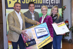 Verleihung der Auszeichnung Junge Gemeinde durch Landesrätin Mag. Doris Hummer