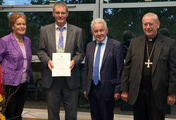 Verleihung des Eduard Plojer Preis durch Herrn Landeshauptmann Dr. Josef Pühringer