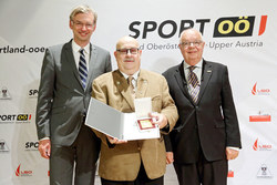 Landesrat Dr. Michael Strugl verleiht Landessportkonsulententitel