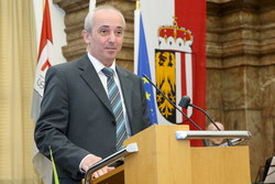 Verleihung von FH-Professorentitel mit Landeshauptmannstellvertreter Mag.Thomas Stelzer