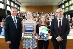 Young Scientist Award Preisverleihung mit Landeshauptmannstellvertreter Mag.Thomas Stelzer