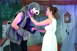Anna und der Wolf - Normalerweise im Märchenland Premiere im Schlossmuseum