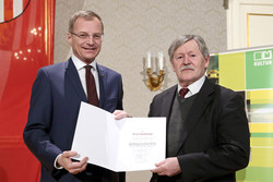 Verleihung von Konsulententiteln und Kulturmedaillen durch LH Mag. Thomas Stelzer KONSULENT Ernst HAMBERGER