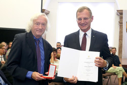 Verleihung der Bundesauszeichnungen an ehemalige Landesbedienstete durch Landeshauptmann Mag. Stelzer Friedrich ALTRICHTER