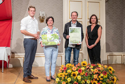 Verleihung des Oö. Landespreise für Umwelt und Nachhaltigkeit 2021durch Landesrat Stefan Kaineder 