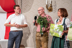Verleihung des Oö. Landespreise für Umwelt und Nachhaltigkeit 2021durch Landesrat Stefan Kaineder 