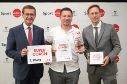 Preisverleihung Super Coach mit Landesrat Markus Achleitner im Olympiazentrum