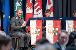 Landeshauptmann Mag. Thomas Stelzer verleiht die Dekrete für neue Schulleiterinnen und -leiter.