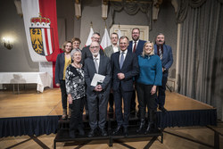 Landeshauptmann Mag. Thomas Stelzer überreicht Kulturauszeichnungen des Landes OÖ.