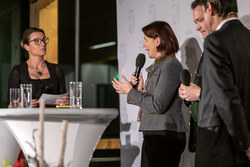 Landesrätin Michaela Langer-Weninger lädt zum Landesempfang in der Messe Wels ein.