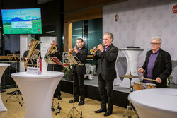 Landesrätin Michaela Langer-Weninger lädt zum Landesempfang in der Messe Wels ein.