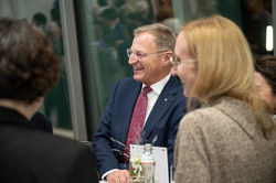 Die OÖ Landeshymne feiert heuer ihren 70. Geburtstag. Dieses Jubiläum wurde auf der ABPU sehr stimmungsvoll und tiefgründig begangen. 