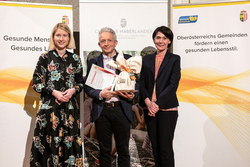 Gesundheitsförderungspreisverleihung durch Landeshauptmann-Stellvertreterin Christine Haberlander.