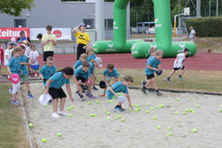 Kindergarten-Olympiade mit LHStv Haberlander und LR Achleitner im Sportzentrum Traun