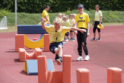 Kindergarten-Olympiade mit LHStv Haberlander und LR Achleitner im Sportzentrum Traun 