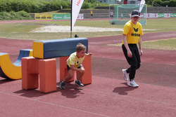 Kindergarten-Olympiade mit LHStv Haberlander und LR Achleitner im Sportzentrum Traun 