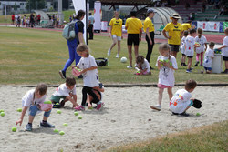 Kindergarten-Olympiade mit LHStv Haberlander und LR Achleitner im Sportzentrum Traun 