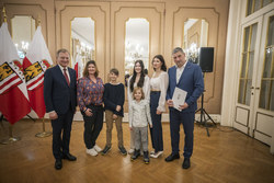 Landeshauptmann Mag. Thomas Stelzer vereidigt neue ZiviltechnikerInnen im Linzer Spiegelsaal.