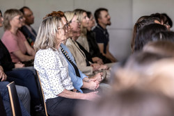 Verleihung der Schulsportgütesiegel durch Landeshauptmann-Stellvertreterin Christine Haberlander im Festsaal des Europagymnasium Linz Auhof.