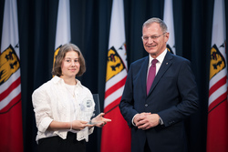 Landeshauptmann Mag. Thomas Stelzer empfängt ausgezeichnete Maturantinnen und Maturanten im Steinernen Saal in Linz.