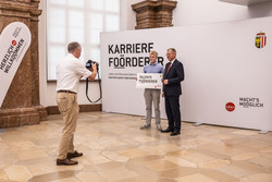 Ferialkräfteempfang im Steinernen Saal des Linzer Landhauses mit Landeshauptmann Mag. Thomas Stelzer.