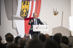 keine Beschreibung gefunden