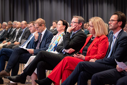 Landeshauptmann Mag. Thomas Stelzer und Wissenschafts-Landesrat KommR Markus Achleitner luden zum OÖ Wissenschafts-Empfang Wissenschaft im Dialog im Festsaal des Schlossmuseums Linz.
