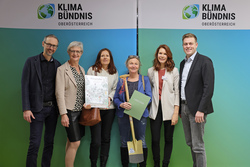 Auszeichnung KlimaAcker mit Landesrat Stefan Kaineder