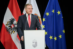 Amtseinführung des neuen Bezirkshauptmanns des Bezirks Urfahr-Umgebung Dr. Ferdinand Watschinger.