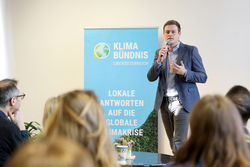 Klimastrategie Gemeinden vor den Vorhang mit Landesrat Stefan Kaineder