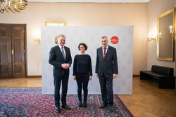 Feier für pensionierte Lehrerinnen und Lehrer mit Landeshauptmann Mag. Thomas Stelzer und Bildungsdirektor HR Mag. Dr. Alfred Klampfer, B.A.