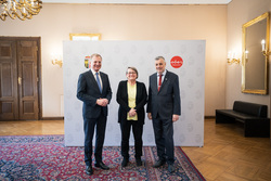 Feier für pensionierte Lehrerinnen und Lehrer mit Landeshauptmann Mag. Thomas Stelzer und Bildungsdirektor HR Mag. Dr. Alfred Klampfer, B.A.