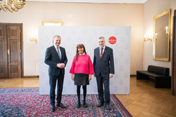 Feier für pensionierte Lehrerinnen und Lehrer mit Landeshauptmann Mag. Thomas Stelzer und Bildungsdirektor HR Mag. Dr. Alfred Klampfer, B.A.