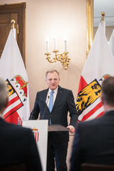 keine Beschreibung gefunden