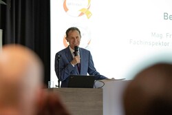 Bildungsdirektion Oberösterreich Verleihung des Schulsportgütesiegels im BRG Linz Auhof