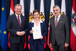Lehrertitelverleihung durch Landeshauptmann Mag. Thomas Stelzer und Bildungsdirektor Alfred Klampfer.
