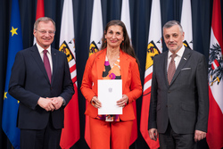 Lehrertitelverleihung durch Landeshauptmann Mag. Thomas Stelzer und Bildungsdirektor Alfred Klampfer.