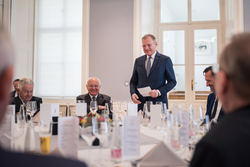 Landesauszeichnung für LH a.D. Dr. Franz Schausberger Landesauszeichnung für LH a.D. Dr. Franz Schausberger