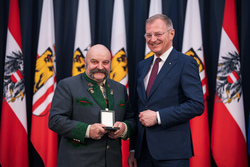 Landeshauptmann Mag. Thomas Stelzer bei der Überreichung von Kulturauszeichnungen des Landes OÖ.