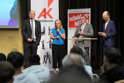 Zertifikatsverleihung Finanzführerschein mit LR Dr. Christian Dörfel