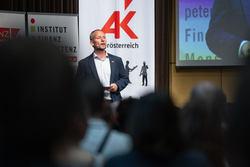 Zertifikatsverleihungen zum OÖ Finanzführerschein