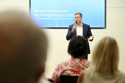 Lions Nachhaltigkeitspreis mit LR Stefan Kaineder