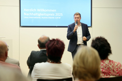Lions Nachhaltigkeitspreis mit LR Stefan Kaineder