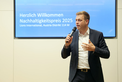 Lions Nachhaltigkeitspreis mit LR Stefan Kaineder