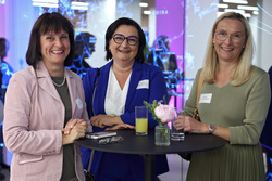 Frauenförderpreisverleihung durch LHStv. Christine Haberlander