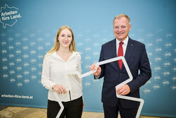 Ferialkräfteempfang im Steinernen Saal des Linzer Landhauses mit Landeshauptmann Mag. Thomas Stelzer.