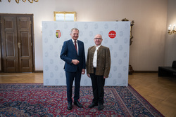 keine Beschreibung gefunden